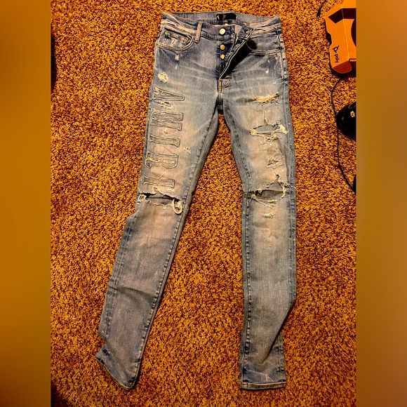 Selling amiri jeans (used)